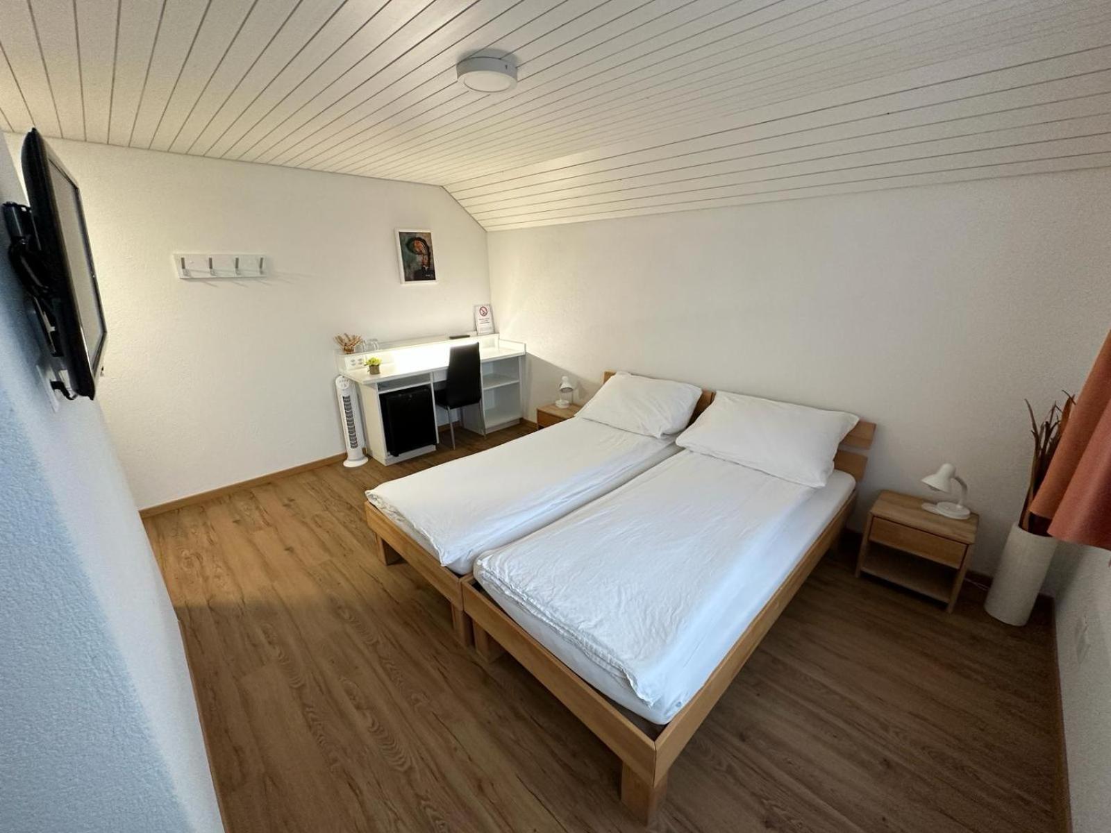 Landgasthof Zum Zimmermann Jona - Rapperswil Bagian luar foto
