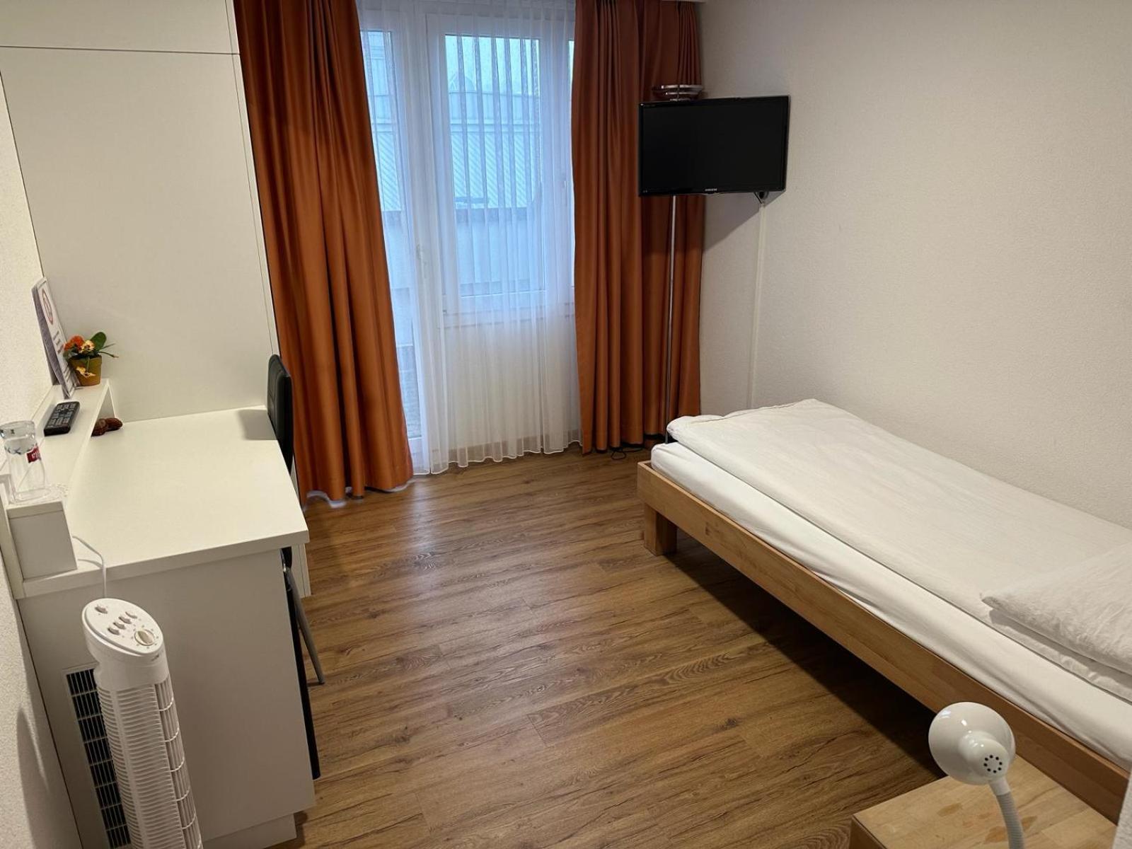 Landgasthof Zum Zimmermann Jona - Rapperswil Bagian luar foto